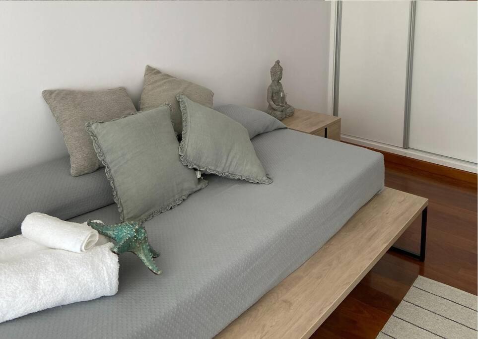 Seafront With Terrace And Views In Appartement Jávea