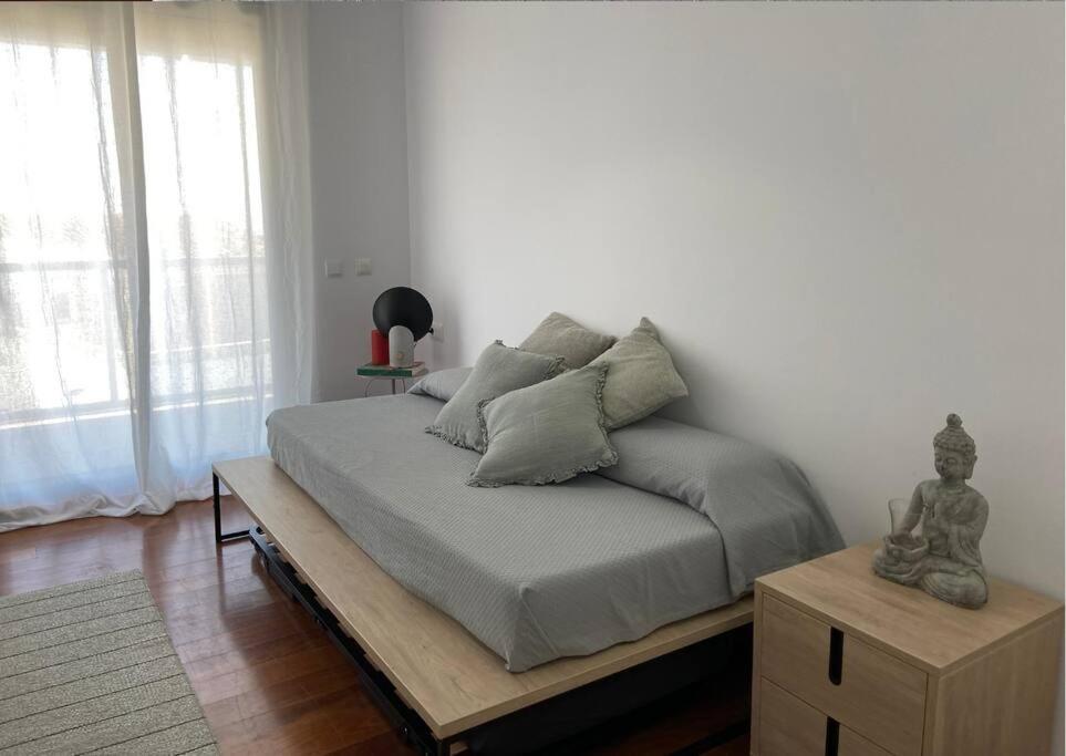 Apartamento Seafront With Terrace And Views In Jávea